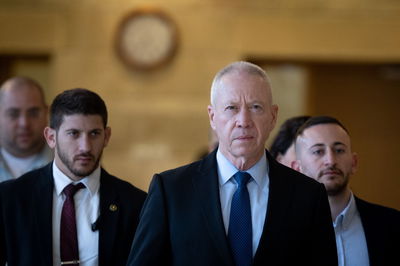 גלנט הורה להקצות משאבים לירוט המחבלים; גיוס מילואים