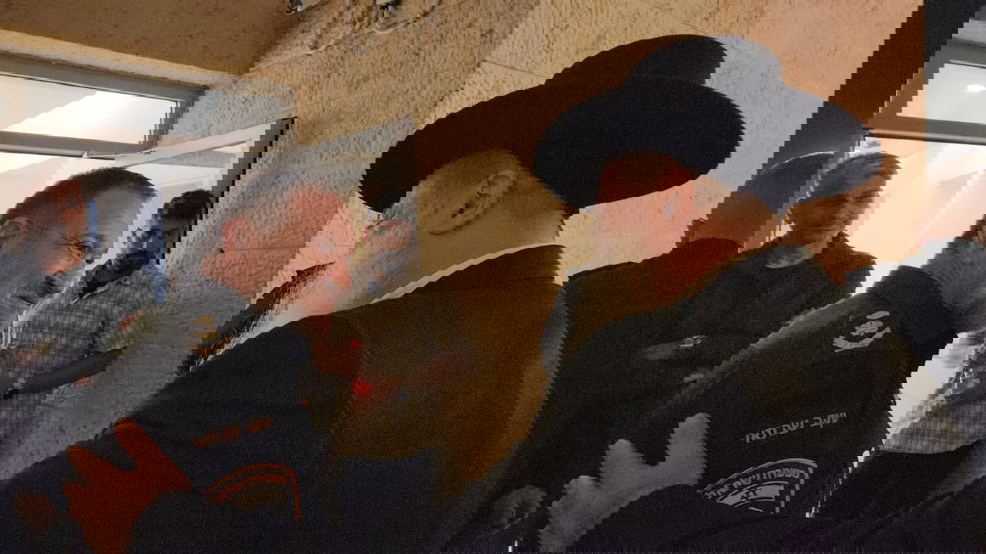 כשהרב יגאל כהן פגש את מפכ"ל המשטרה בכותל | צפו