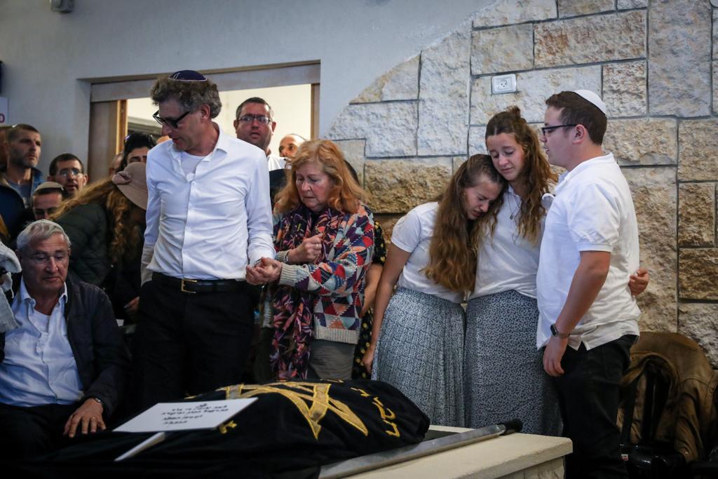 הבת ספדה לאמה: "את דואגת עכשיו למאיה ורינה, מי ידאג לנו?" 