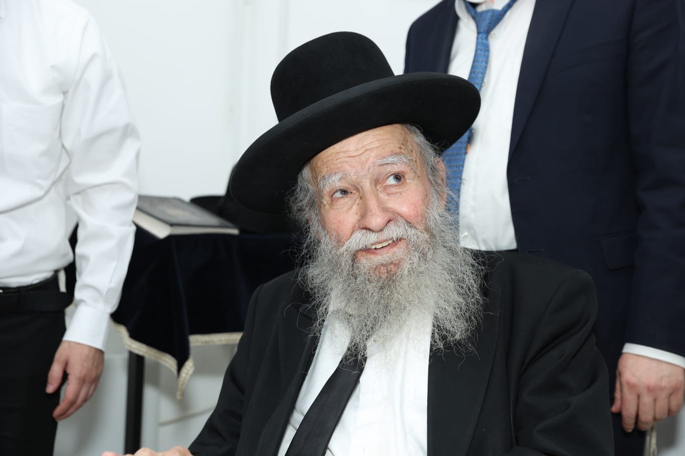 הקבלת פני רבו בבית ראש הישיבה הגר"ג אדלשטיין