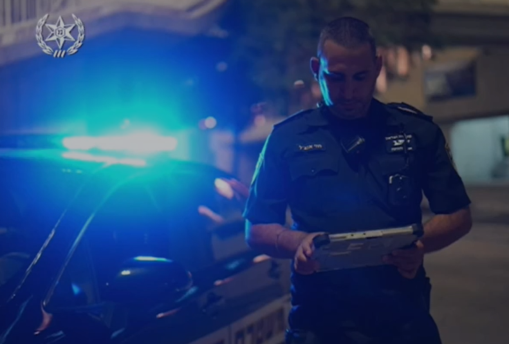 שוטר זיהה קטינים על אופנוע; כך נשמע המרדף בקשר