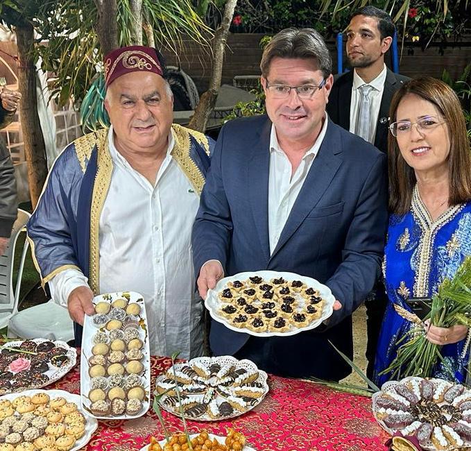 השר אופיר אקוניס בתל אביב