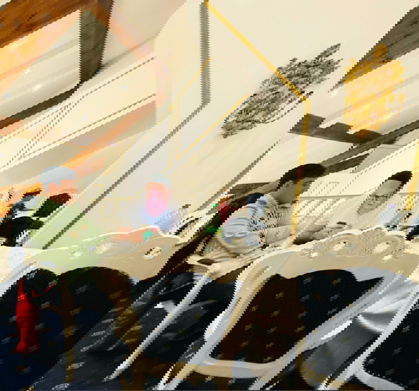 זופניק בכיכר • כל התמונות והנייעס של פסח והמסתעף