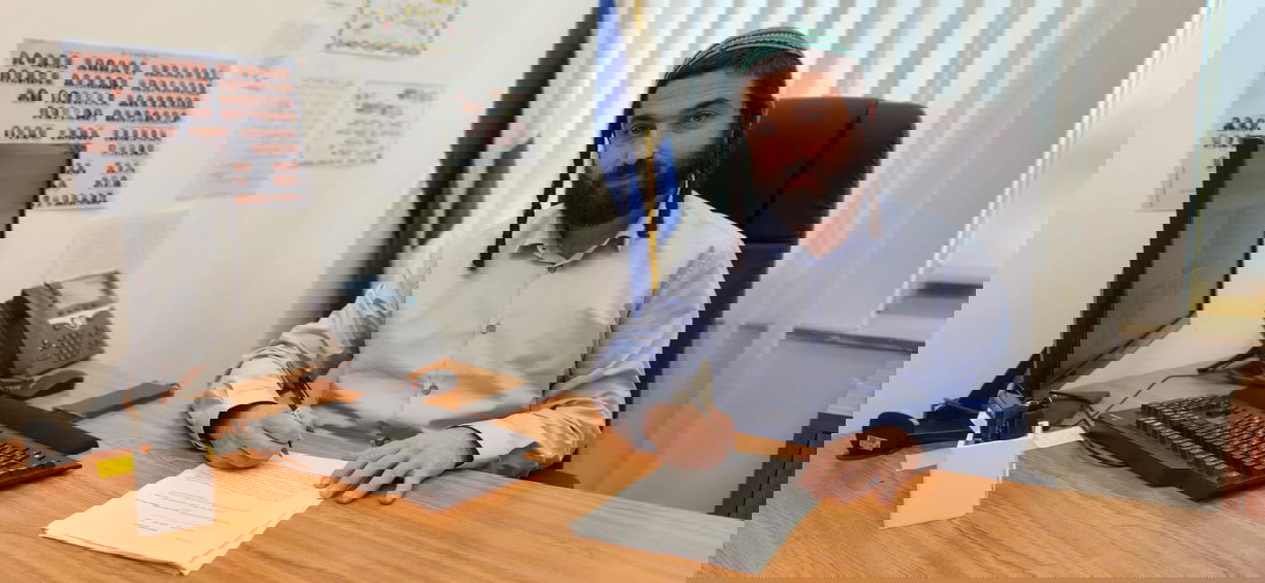 שייח' השתתף בפגישה עם נסראללה והנייה; דרישה לחקירה