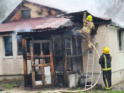 המבנה הבוער