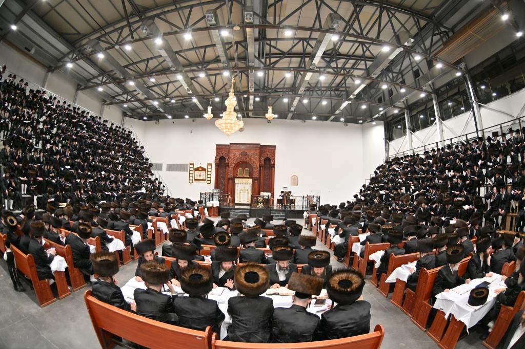 חג הפסח בחצר הקודש ויז'ניץ | תיעוד מסכם