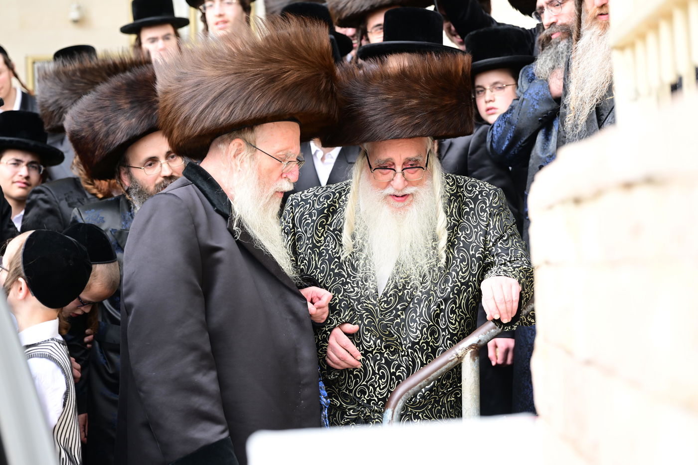 מראות חג הפסח בחצר הקודש צאנז | תיעוד מסכם