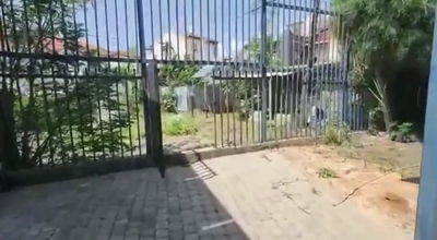 בחצר בית הספר: רימונים ומחסניות בקופסת עוגיות | תיעוד