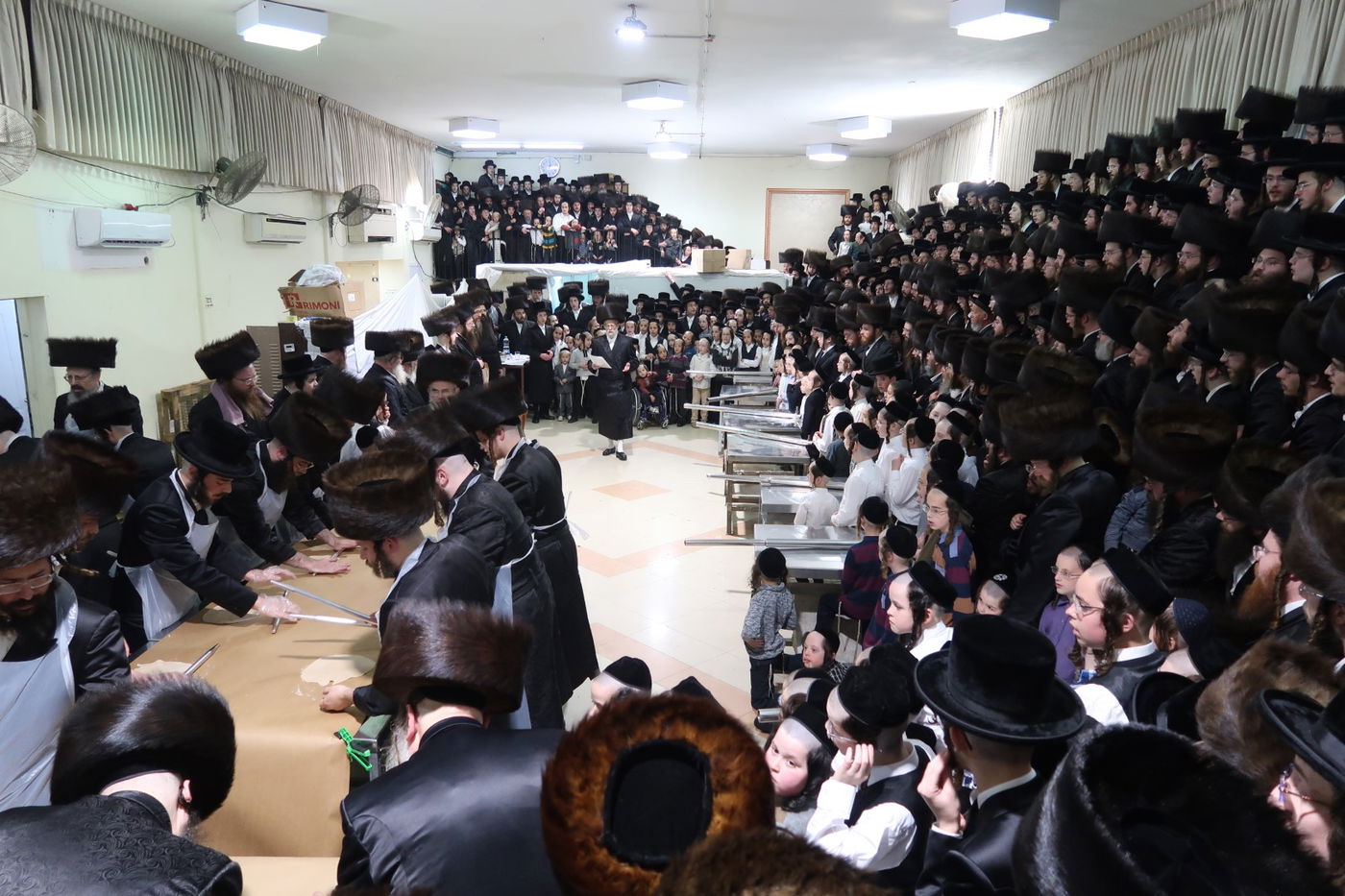 מראות חג הפסח בחצר סערט ויז'ניץ | צפו בגלריה