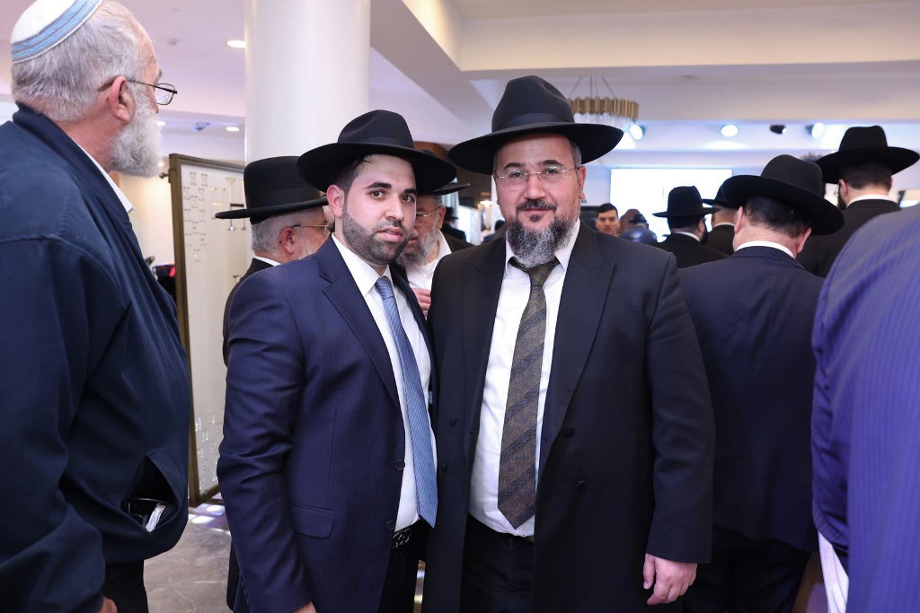 כל המי ומי בשמחת הברית לבן עוזרו של הראש"ל | צפו בגלריה