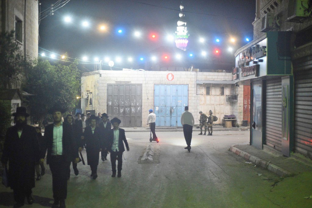 תיעוד ענק ומסכם: אלפים בקברו של יהושע בן נון