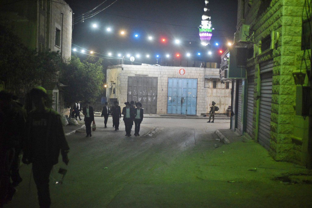 תיעוד ענק ומסכם: אלפים בקברו של יהושע בן נון