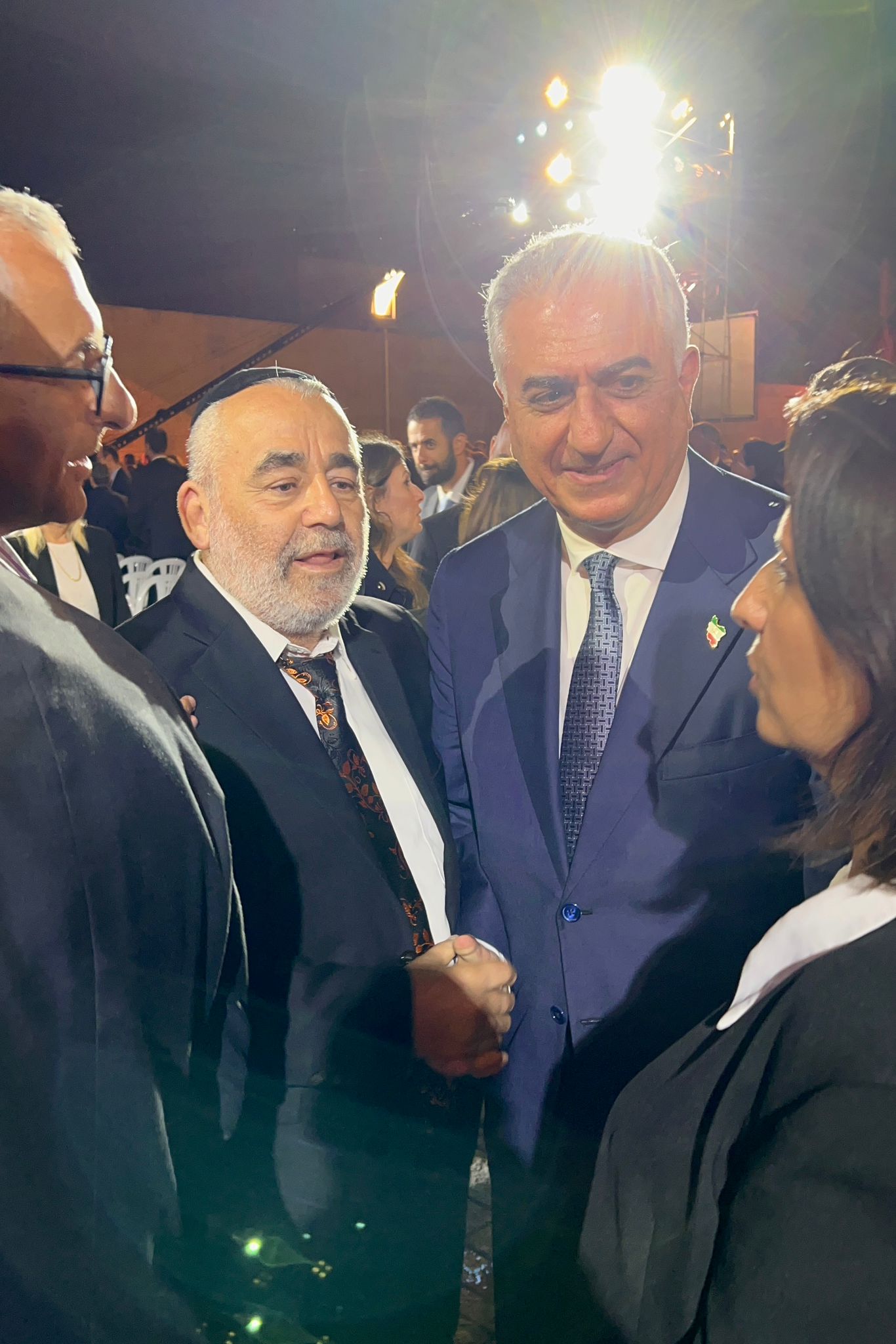 הנסיך האיראני נפגש עם רבה של יהדות משהד בישראל