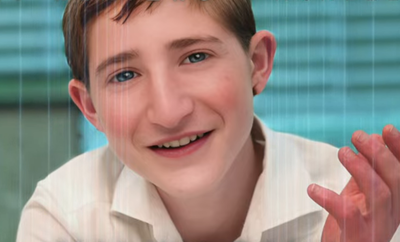 ילד הפלא לוזי קלצקו בגרסה ווקאלית לשירו: "ימים באים"