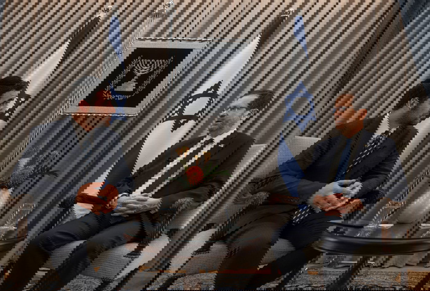 הנשיא הרצוג בריאיון לפרשן 'כיכר' ישי כהן