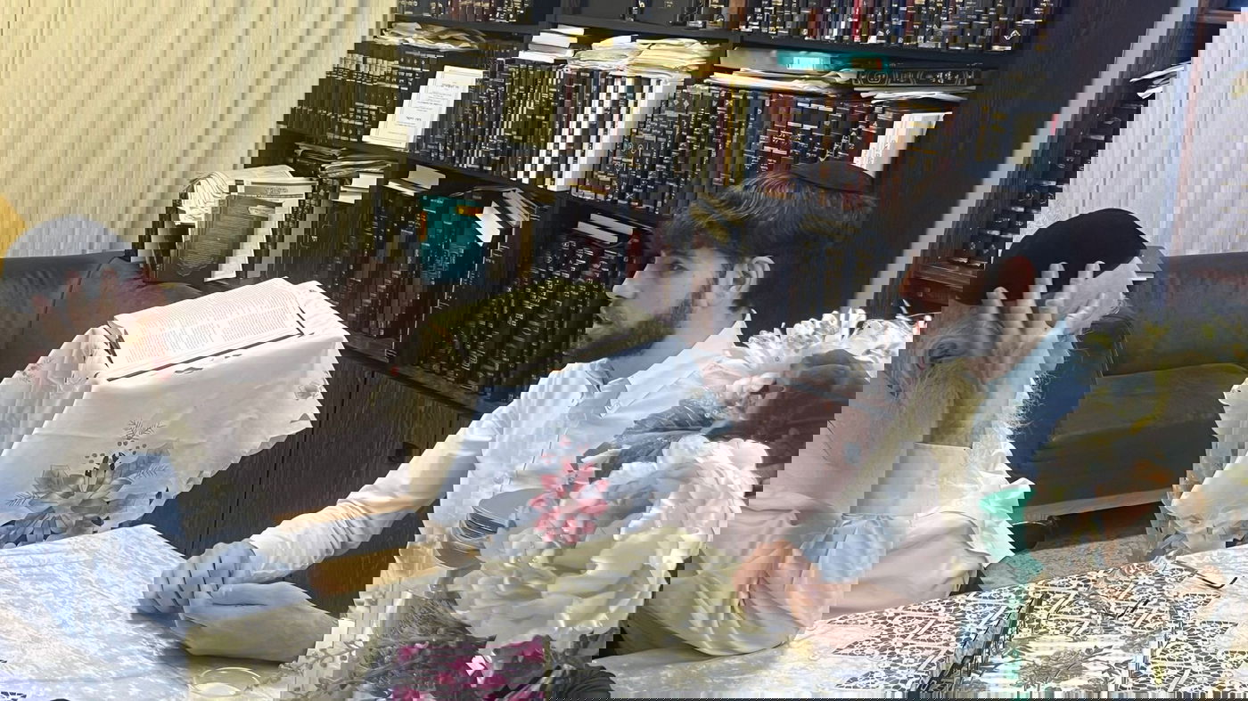 יוני קדם ונשיא ישיבת פוניבז'