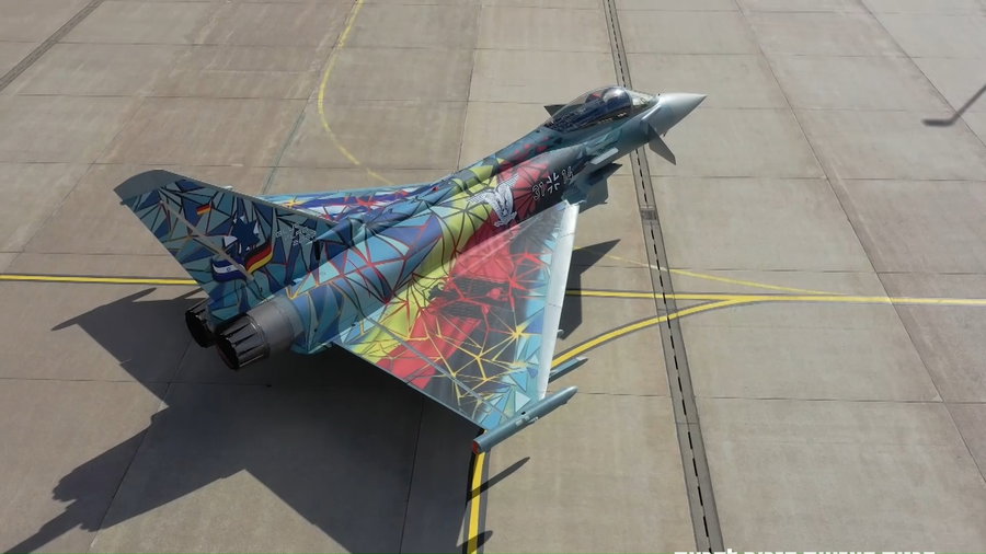 הכנות הטייסים הזרים לקראת השתתפותם במטס