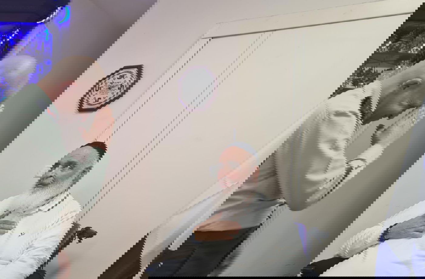 קצין תותחנים ראשי הגיע לבני ברק להוקיר את פצוע צה"ל 