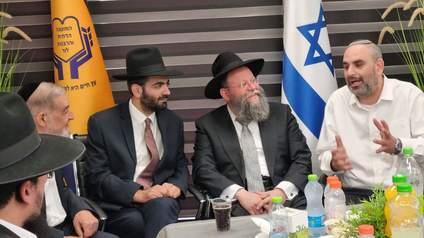 ישפיע על השכונה החרדית? טקס חילופי ראשי מועצות דתיות בעיר לוד