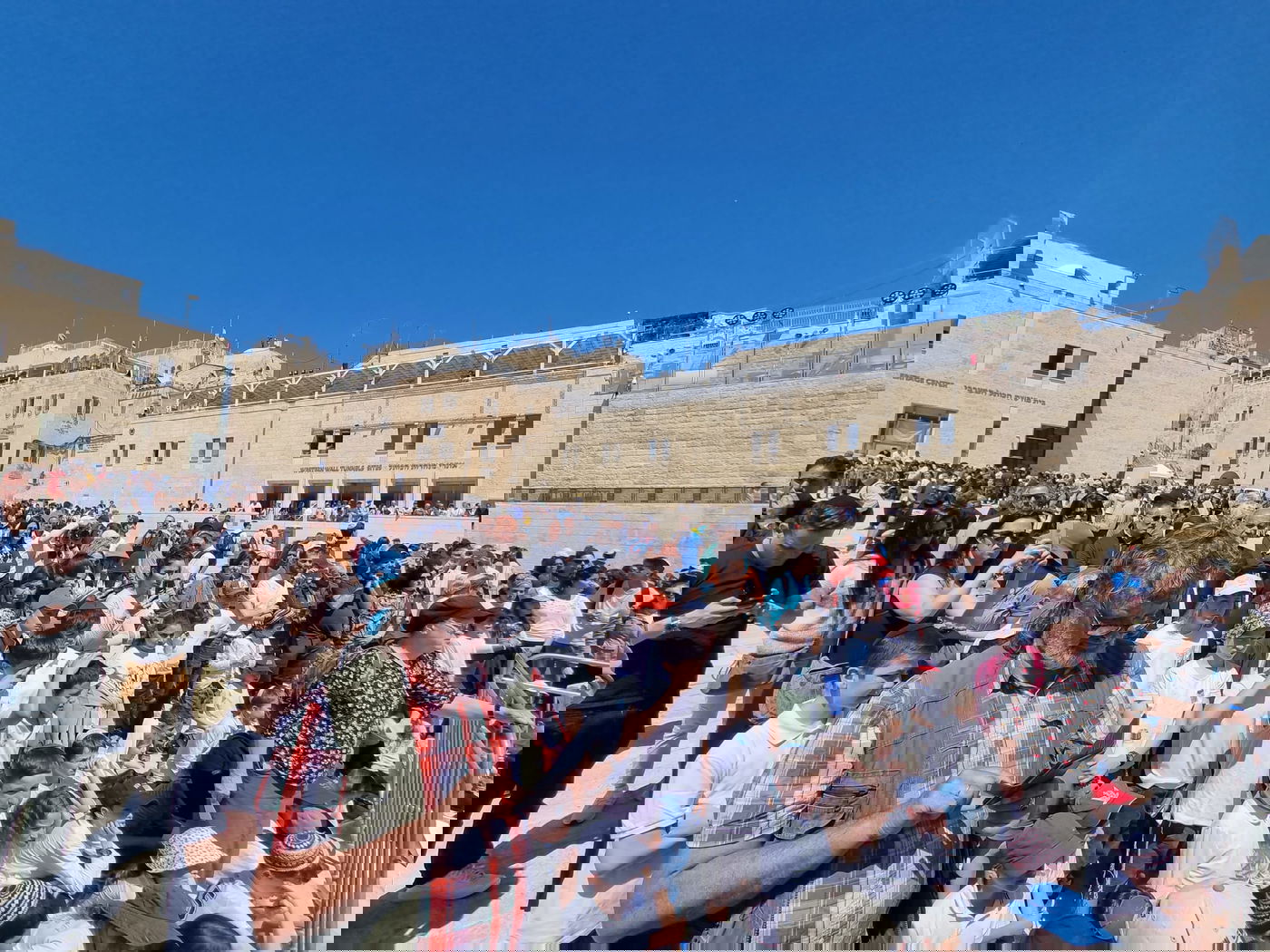 אחרי שביטל נוכחות בטקס: זה מה שעשה השר החרדי בצפירה