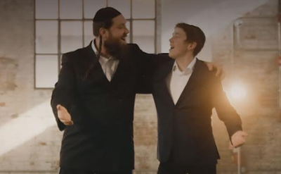 ג'ואי ניוקם ויוש פרידמן בגרסה הווקאלית: "מי שאמר"