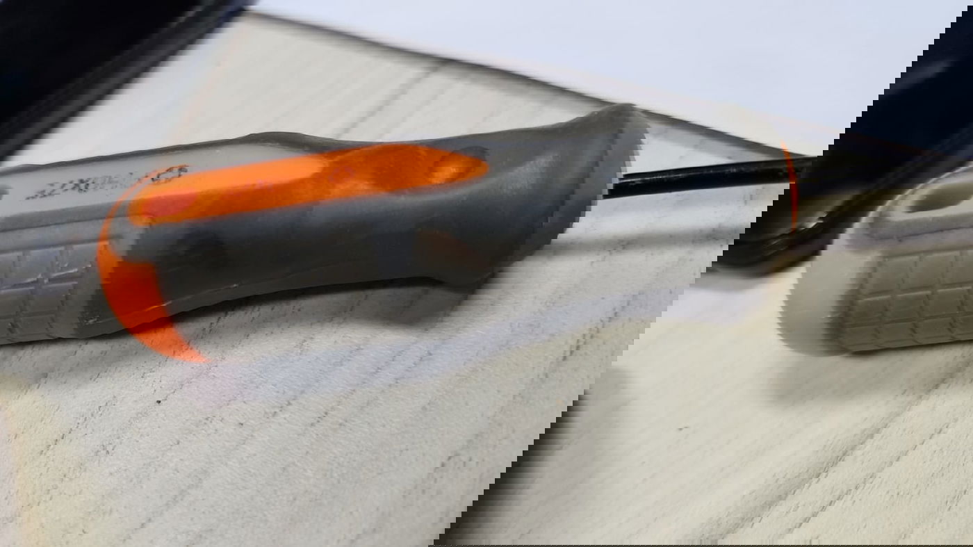 הכלי איתו פרץ