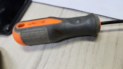 הכלי איתו פרץ