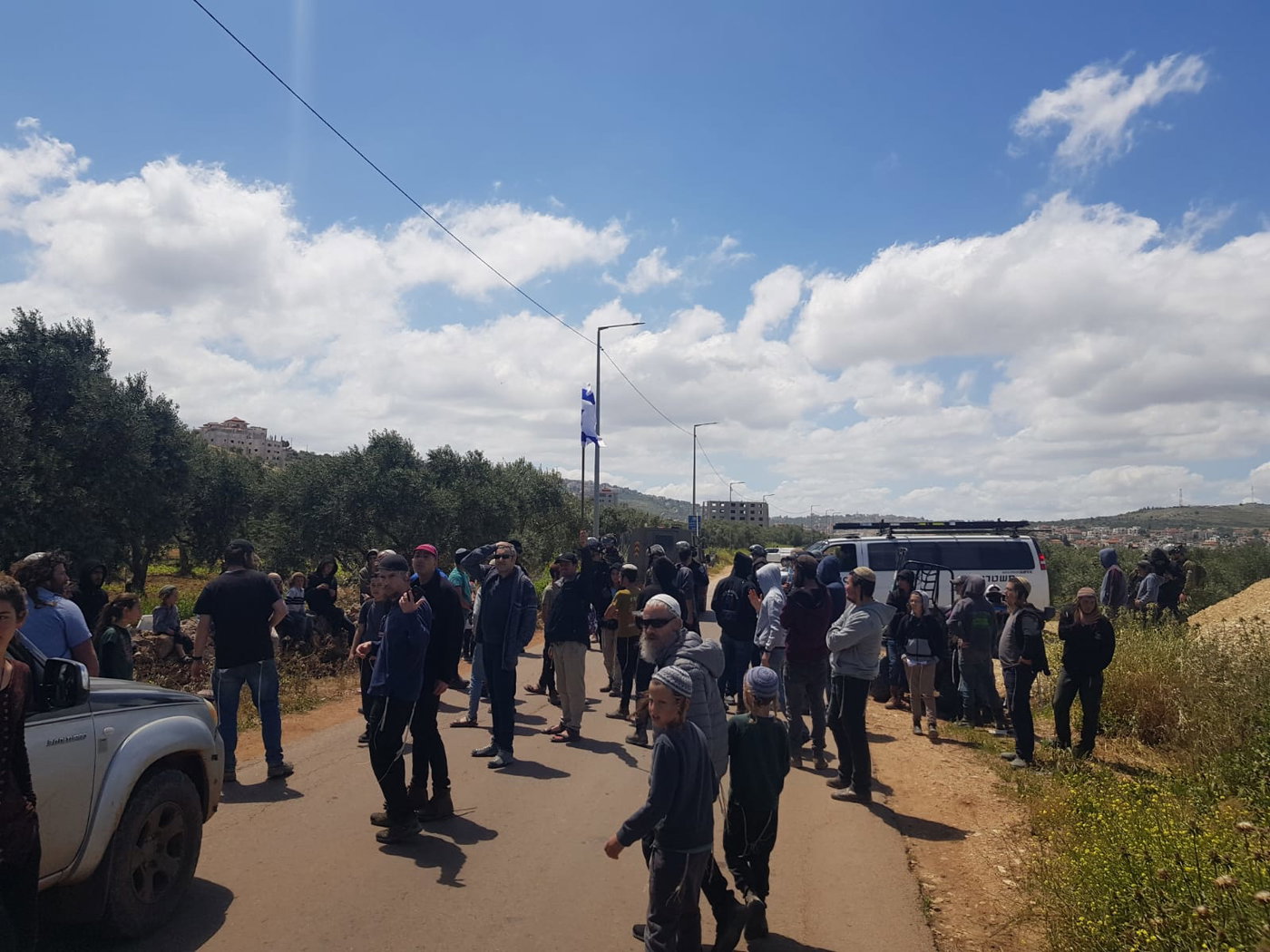 תושבי מזרח בנימין במחאה משולבת: "כתר על כפר המחבלים"