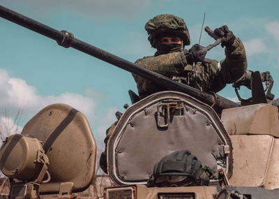 חייל רוסי באוקראינה, ארכיון