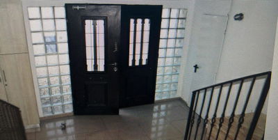 דלת הישיבה ממנה יצא החשוד לאחר הפריצה