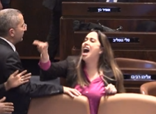 עימות במליאה בין השרה הטריה לח"כית; "צבועה ושקרנית!"