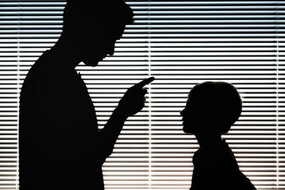 הרב'ה שהכה את תלמידיו, לא מכה על חטא: "שברתי את המקל והרבצתי רק עם הידיים"