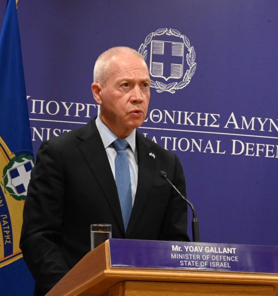 אחרי ניסיון הפגיעה בבית חב"ד בעיר, השר גלנט חשף: "לאיראן יש חומר לחמש פצצות גרעין"