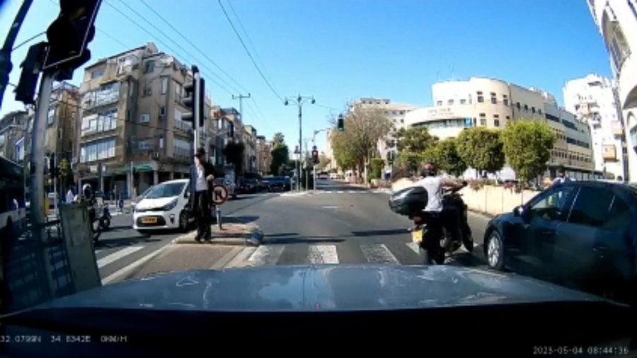 התאונה כפי שתועדה ממצלמת רכב