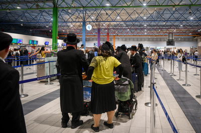 בהלה בשדה: תייר הודיע "יש לי פצצה בתיק"; מה מצאו אצלו?