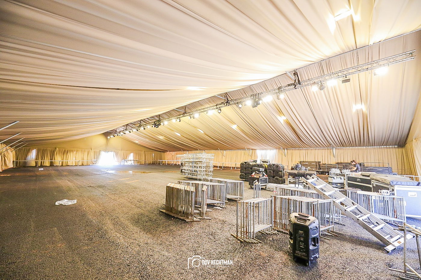 72 שעות להילולת הרשב"י: הצלם החב"די עם תיעוד מהשטח