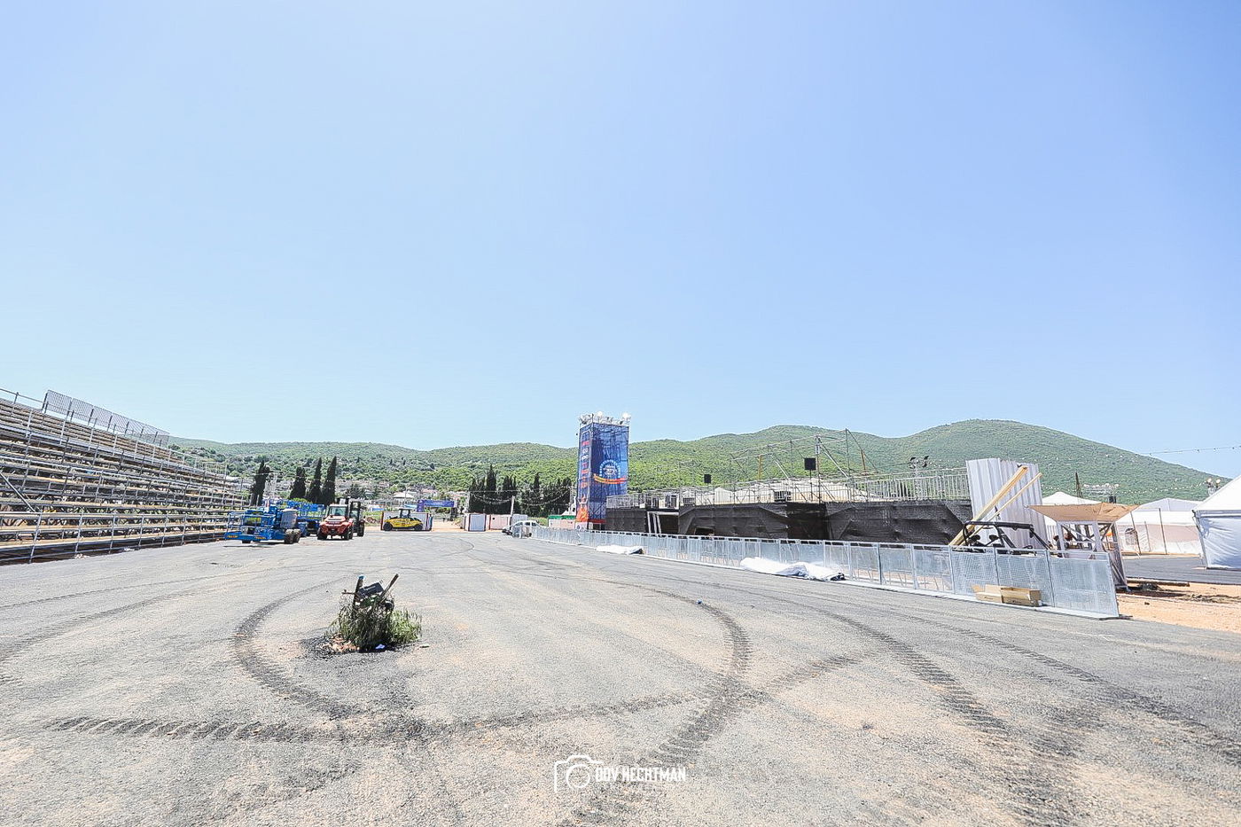 72 שעות להילולת הרשב"י: הצלם החב"די עם תיעוד מהשטח