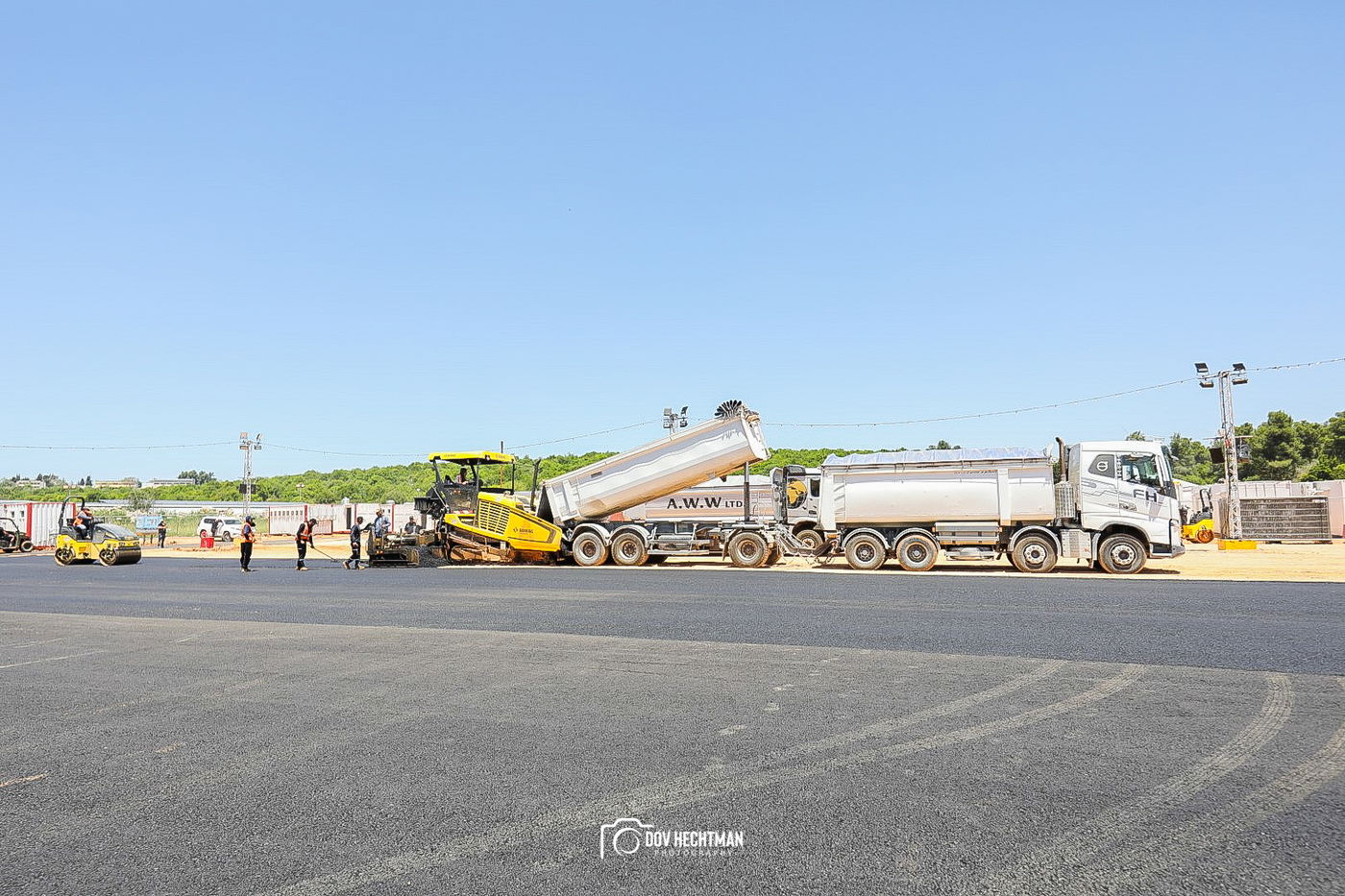 72 שעות להילולת הרשב"י: הצלם החב"די עם תיעוד מהשטח