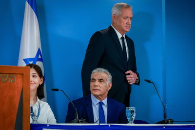 גנץ ולפיד | ארכיון