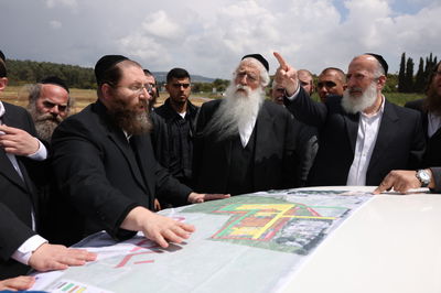 פרוש ודייטש במירון