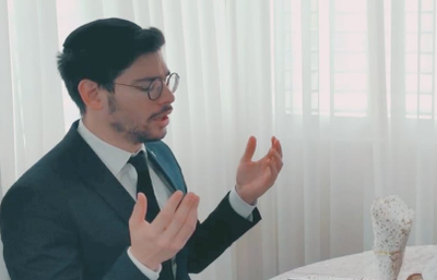 לייזר ברוק בתזכורת מוזיקלית: "היום תשעה עשר יום"