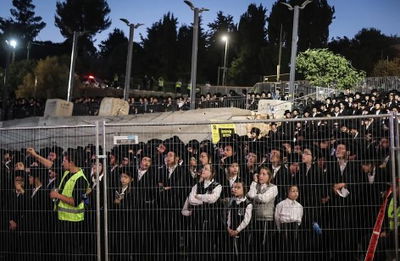 חברי מועצה זוטרים, כאלו שיש 'עניין ציבורי שיגיעו' וח"כים: מי קיבלו היתרי שהייה בהר מירון?