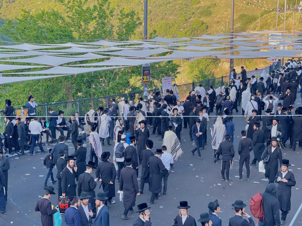 הבוקר עלה על הר מירון • תיעוד מתפילת שחרית במתחמים