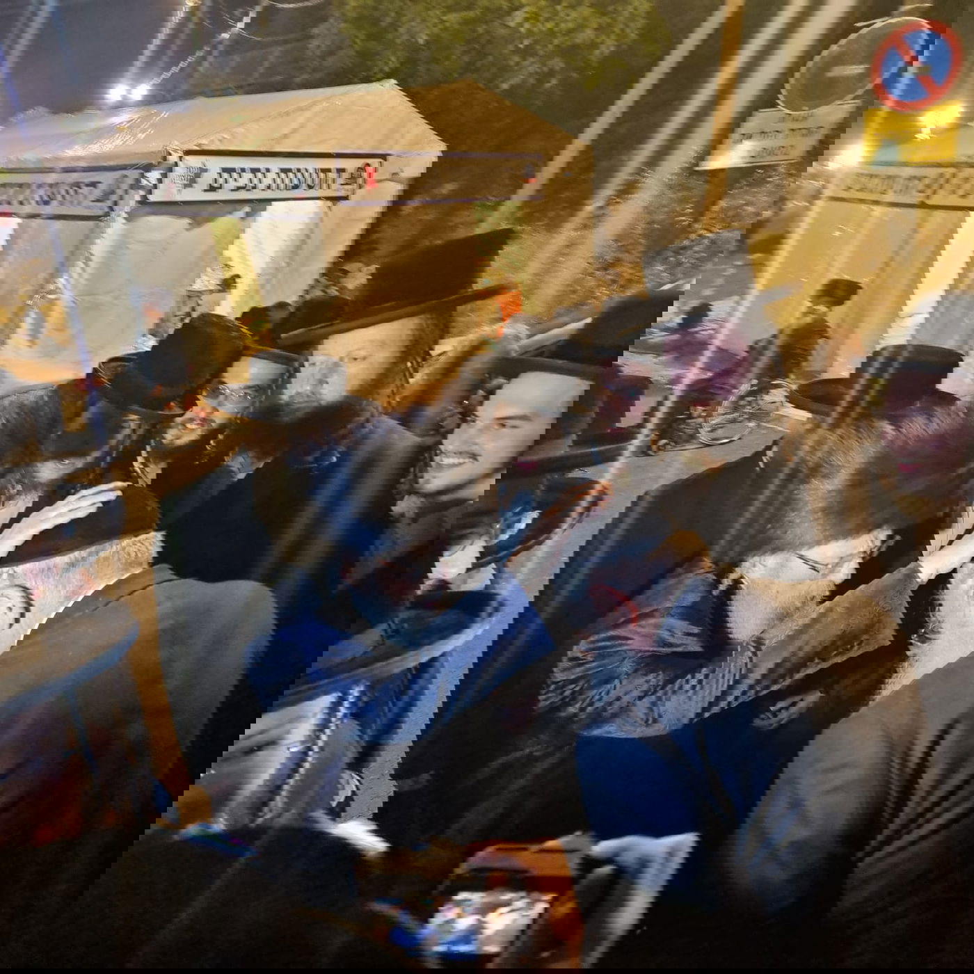 האדמו"ר בירך את השר מאיר פרוש ופצח עמו בריקוד | תיעוד