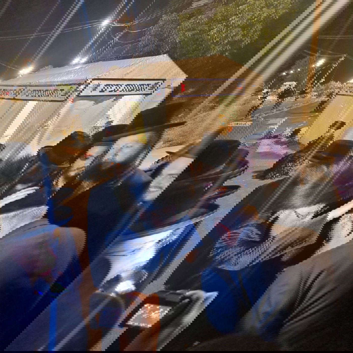 האדמו"ר בירך את השר מאיר פרוש ופצח עמו בריקוד | תיעוד