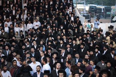 ההדלקה האחרונה בציון הרשב"י: אלפי חוגגים במירון • צפו בשידור חי