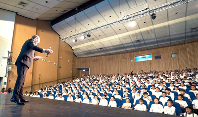 "להתפלל" | ילדי ואבות 'נתיבות משה' - קדימה בשירת המונים • צפו