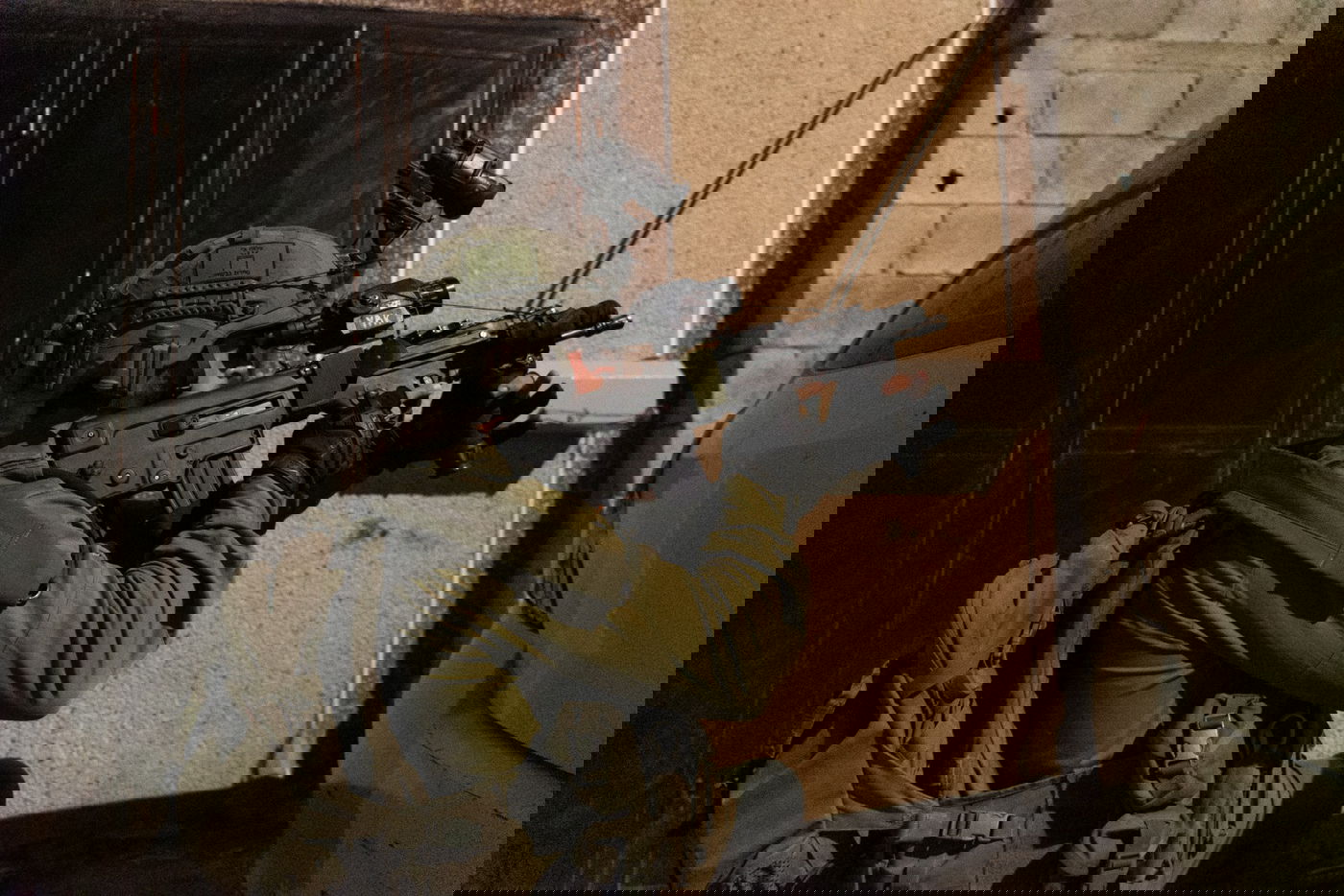 19 מבוקשים נעצרו; אמצעי לחימה רבים נתפסו | תיעוד