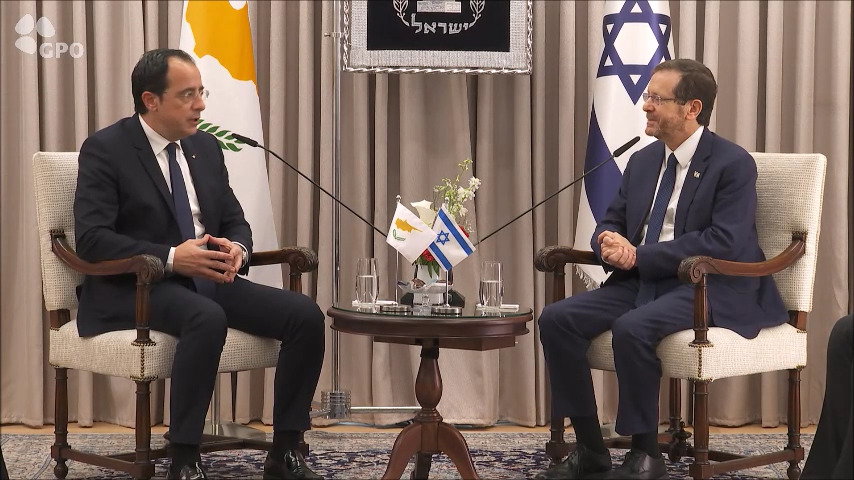 הפגישה של הנשיאים