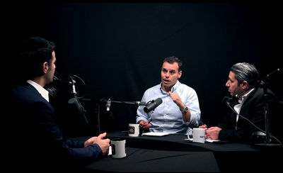 האיש שיושב בחדר המו"מ בבית הנשיא בריאיון נדיר | צפו